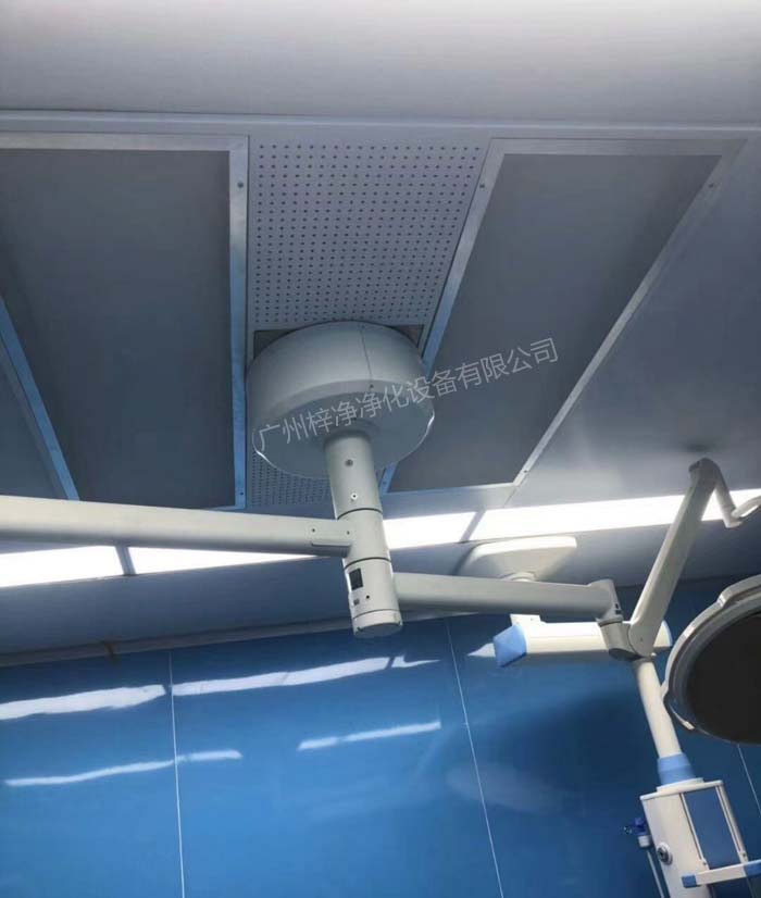 手術(shù)室層流送風(fēng)天花現(xiàn)場(chǎng)效果圖 手術(shù)室層流送風(fēng)天花現(xiàn)場(chǎng)效果圖
