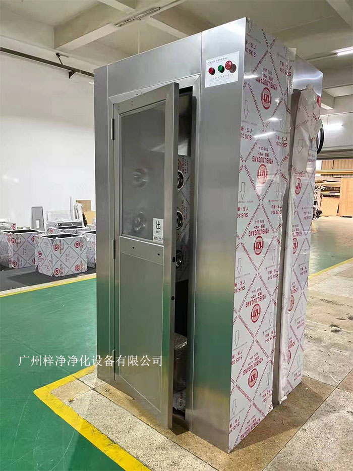 風(fēng)淋室進(jìn)出潔凈室管理制度的具體內(nèi)容進(jìn)出管理制度至關(guān)重要