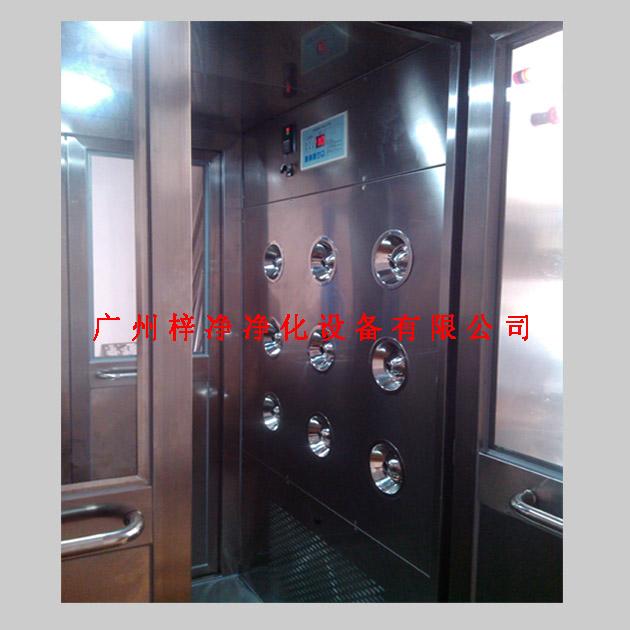 電加熱風(fēng)淋室實(shí)物特寫(xiě)圖片(三) 電加熱風(fēng)淋室實(shí)物特寫(xiě)圖片(三)